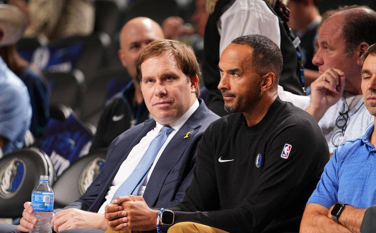 浓眉哥巅峰对决，杜兰特与50激战美国队分钟，败北胜负难料！